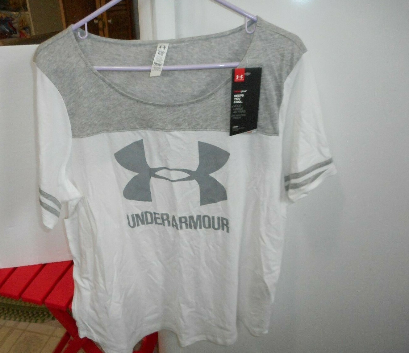 Under Armour HeatGear T Shirt Women X-Large  New W/ tags  Loose Fit  Workout