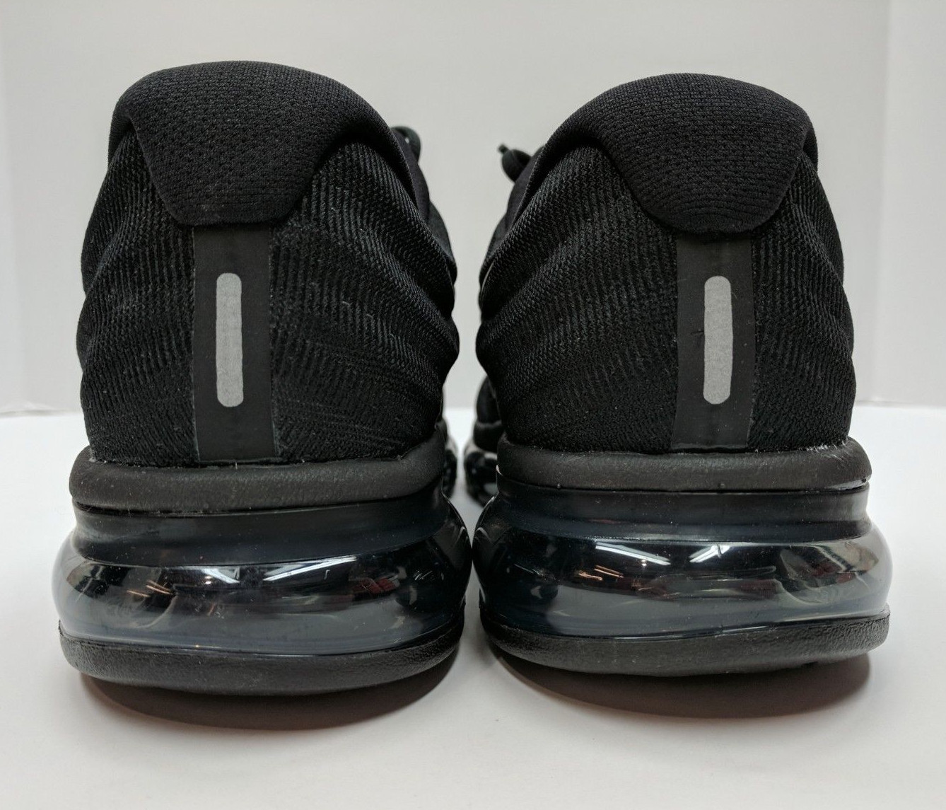 Мужская спортивная обувь Nike Air Max 2017 Mens Triple Black Running Shoes Triple Black 849559 004 NIB Мужская спортивная обувь Nike Air Max 2017 Mens Triple Black Running Shoes Triple Black 849559 004 NIB