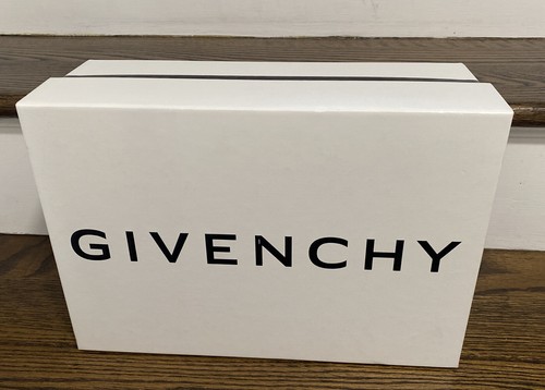 GIVENCHY 福袋未開封　サンプル付き　全部セット GIVENCHY 福袋未開封 サンプル付き 全部セット GIVENCHY 福袋未