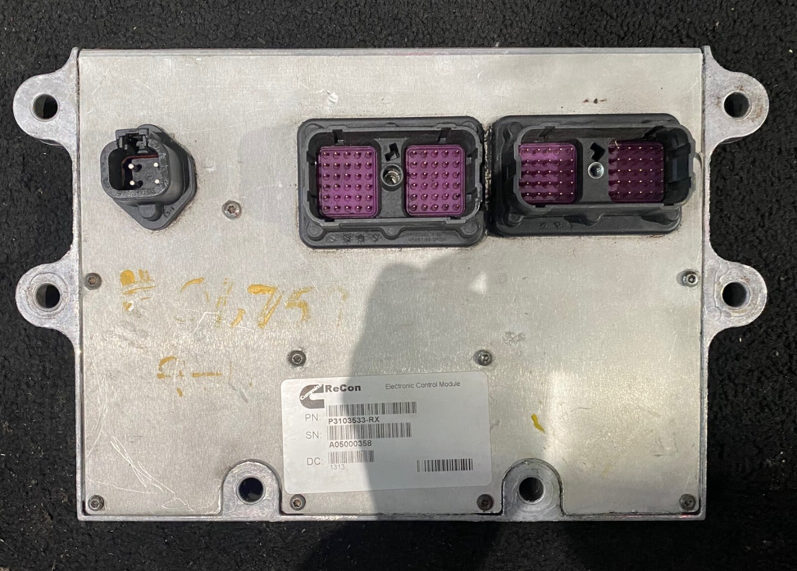 専用様（専用) 0261S06615 ECU 車エンジン コンピュータ ボード みたさ 電子