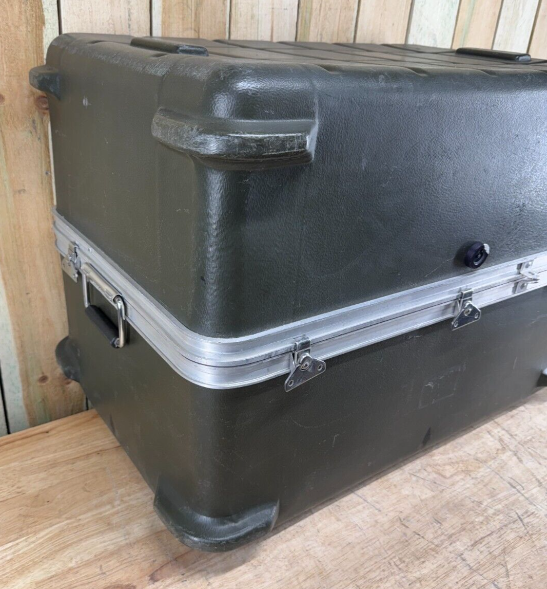 Thermodyne Storage Case 31.5"21"22"  Military Waterproof Footlocker Hardigg