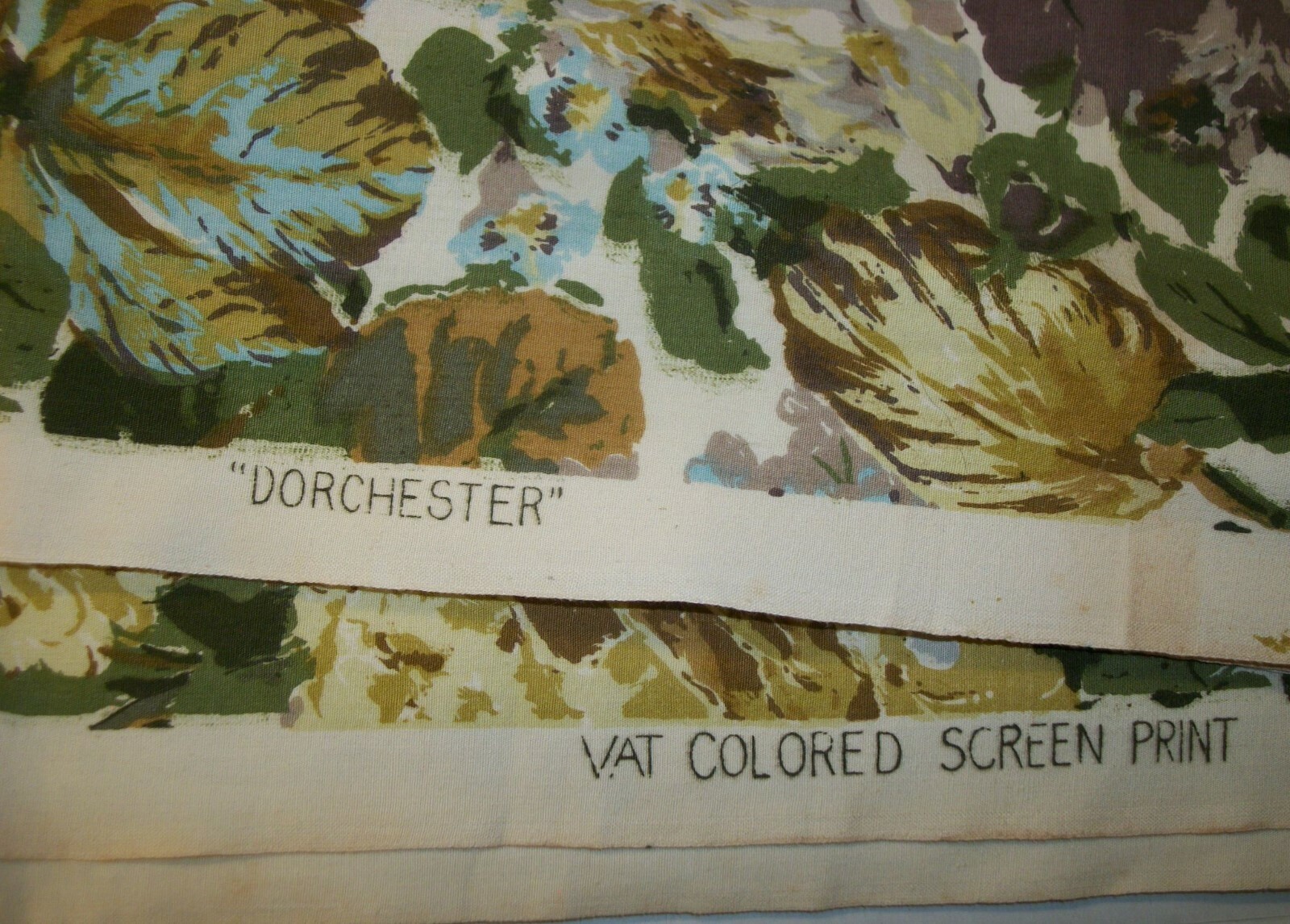 Vtg Screen Print Fabric Dorchester Muted Floral Fabric 8.9 Yards Hydrangea Tulip