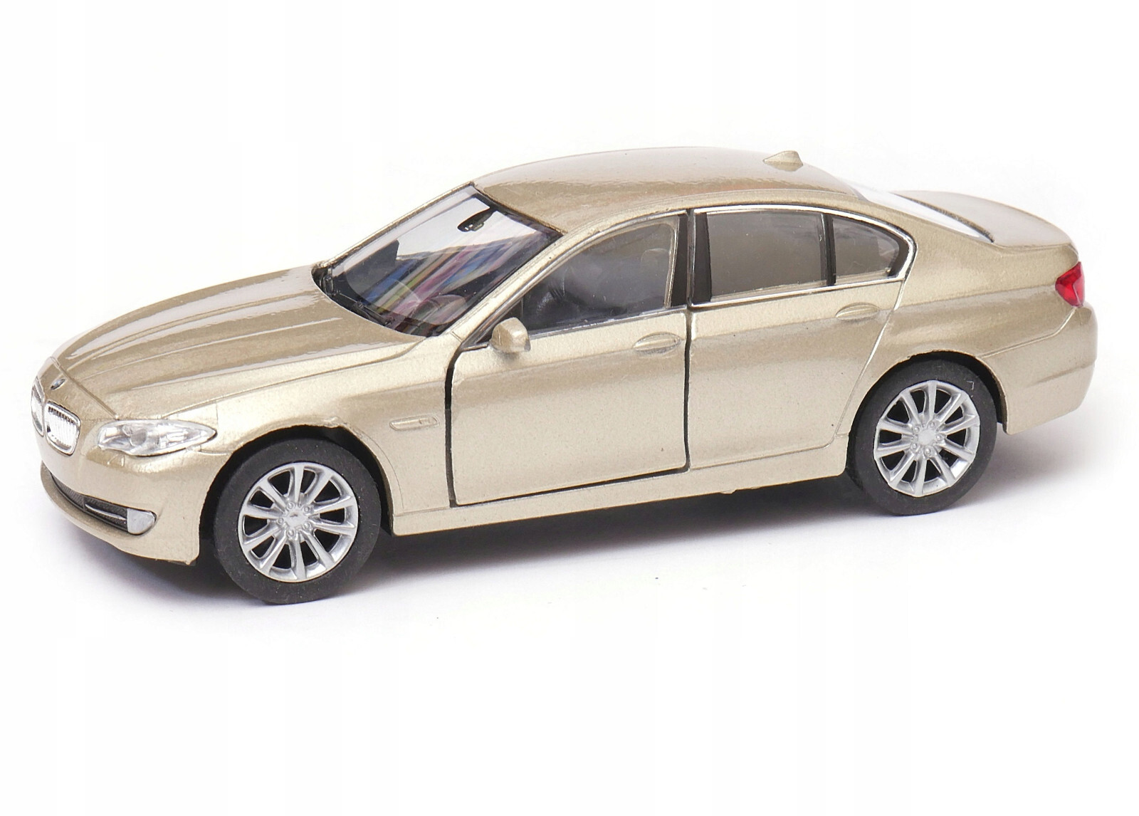 BMW 6シリーズ 1/18スケール ミニチュア BMW 6シリーズ 1/18スケール ミニチュア