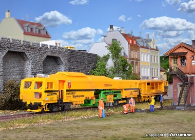 BALLAST TAMPER & DYNAMIC TRACK STABILIZER MOW CAR non-POWERED HO Scale NEW KIT
