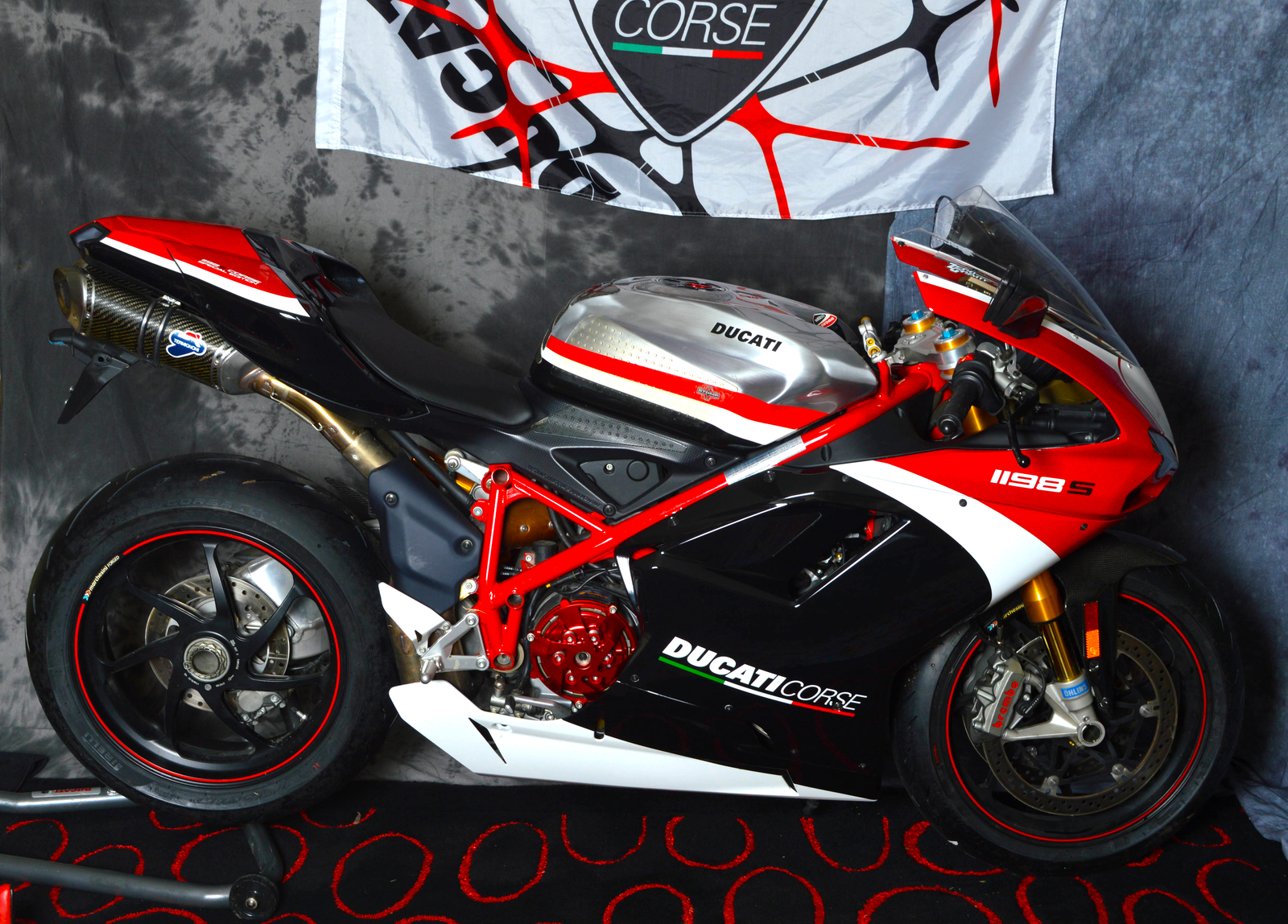 その他 eacc Iconic's 6th auction coming to a close Wednesday: an