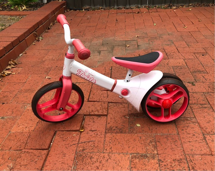 y velo twista balance bike