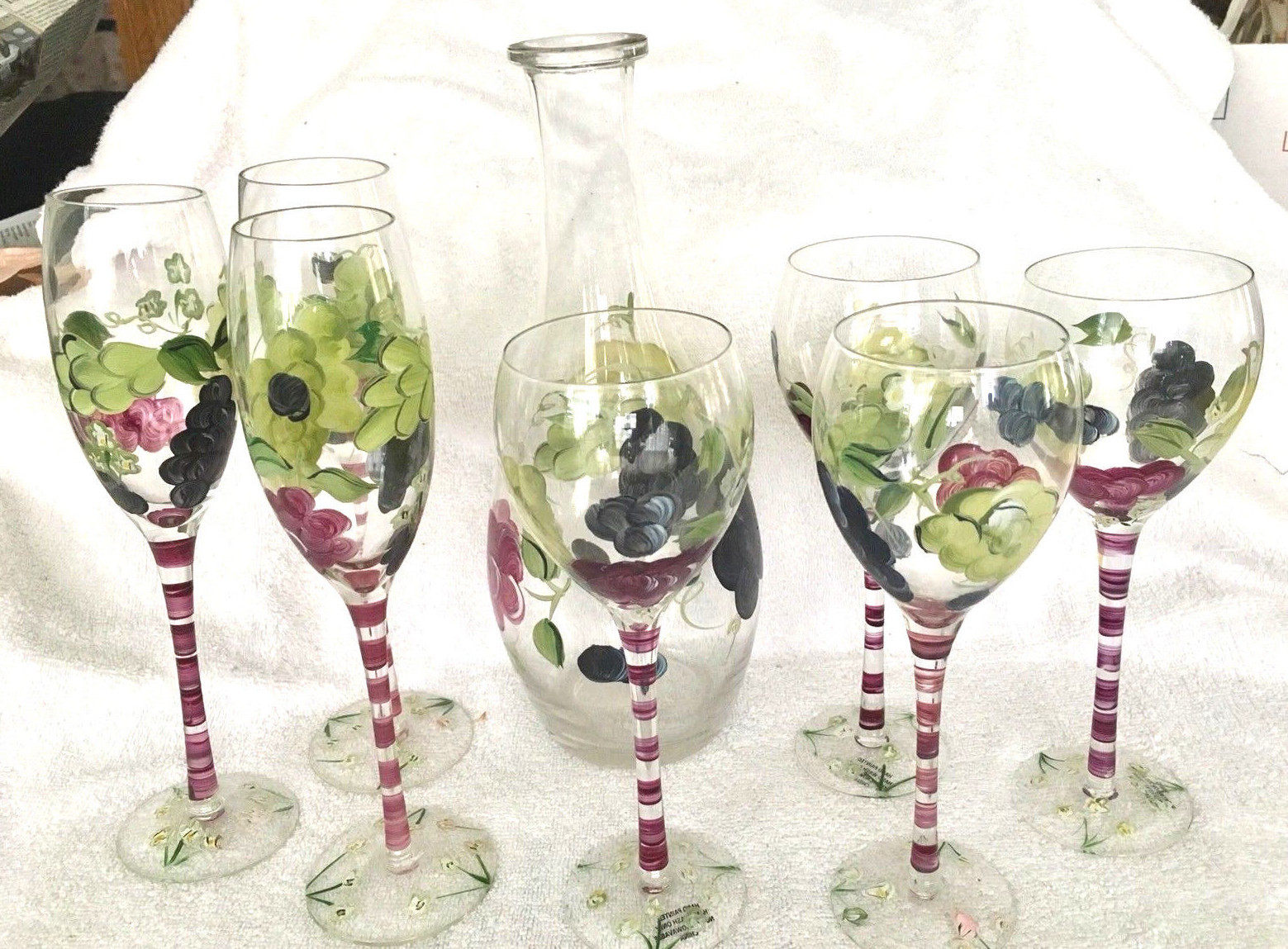 Glass Decanter With 7 Glasses 4 Wine 3 Champagne  Hand Painted Grape Clusters