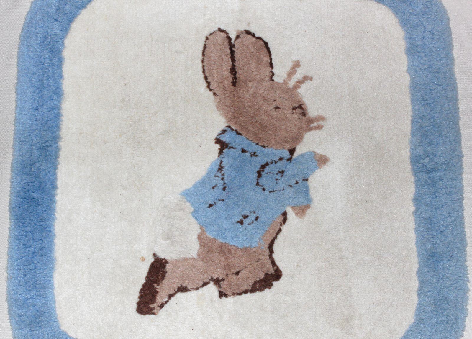Vintage Throw Rug Bunny Rabbit Brown Blue Off-White 25” x 25”