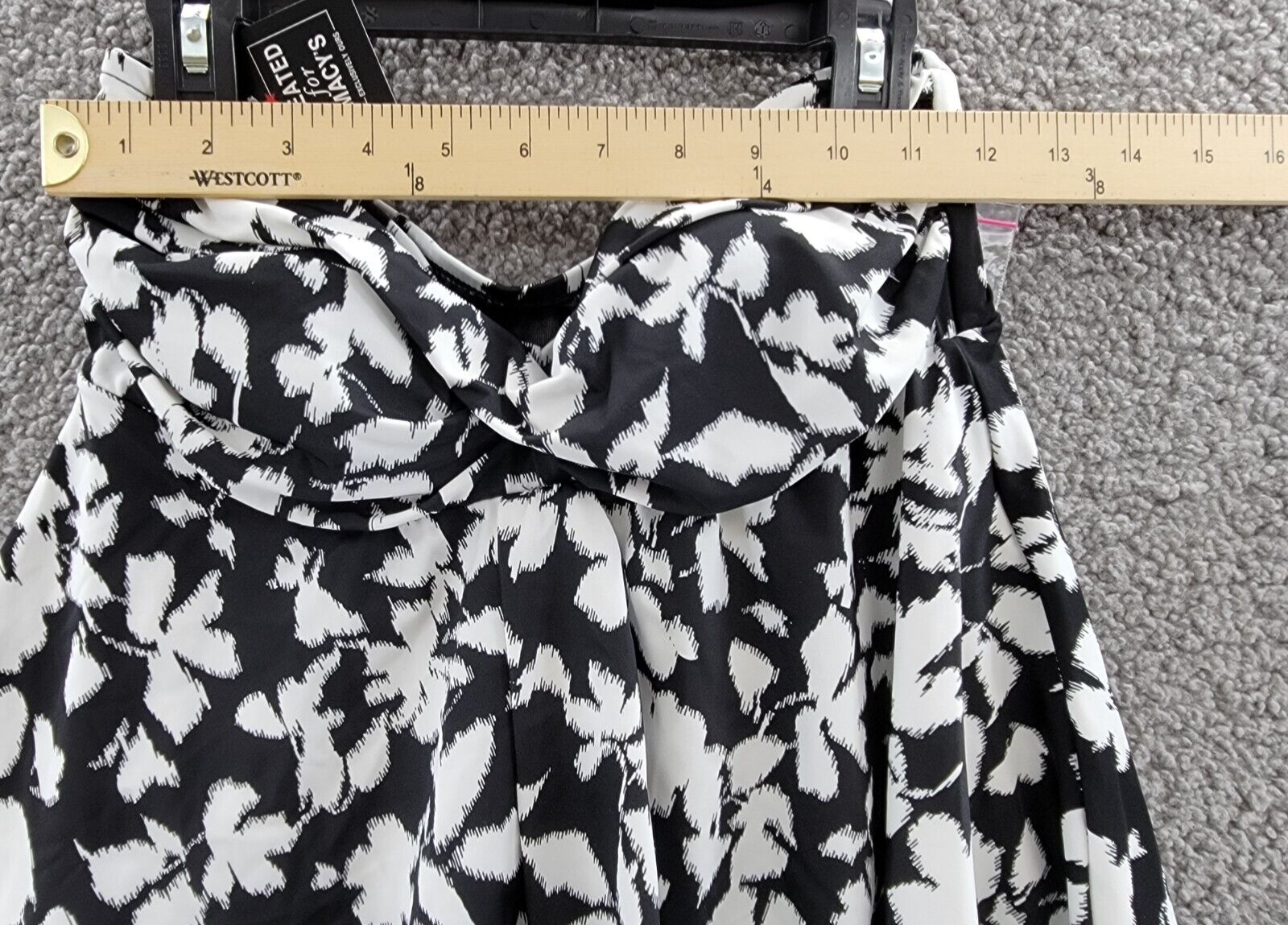 Swim Solutions Printed Flyaway Tankini Top Women's 8 Black/White Pullover Style+ - Picture 4 of 12