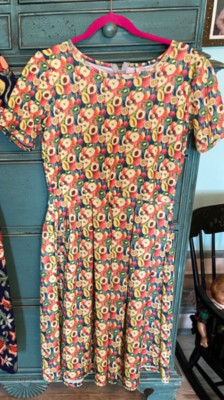 LuLaRoe Amelia Dress Super Sweet Peach Design Size M  Great Condition 