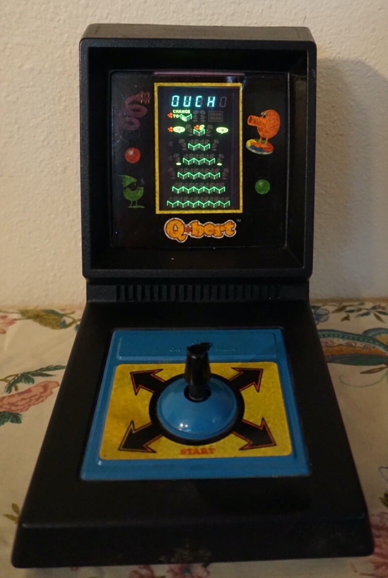 Q*BERT Tabletop Arcade Game 1983 Vintage Parker Brothers Working with
