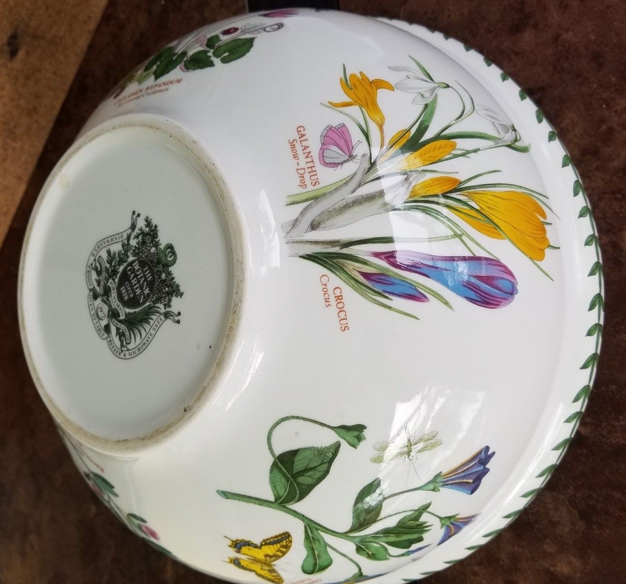 Portmeirion Botanic Garden Lily Passion Flower 11 1/2