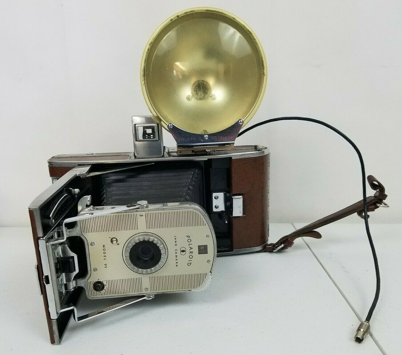 Polaroid Land Camera Model 95 with bag