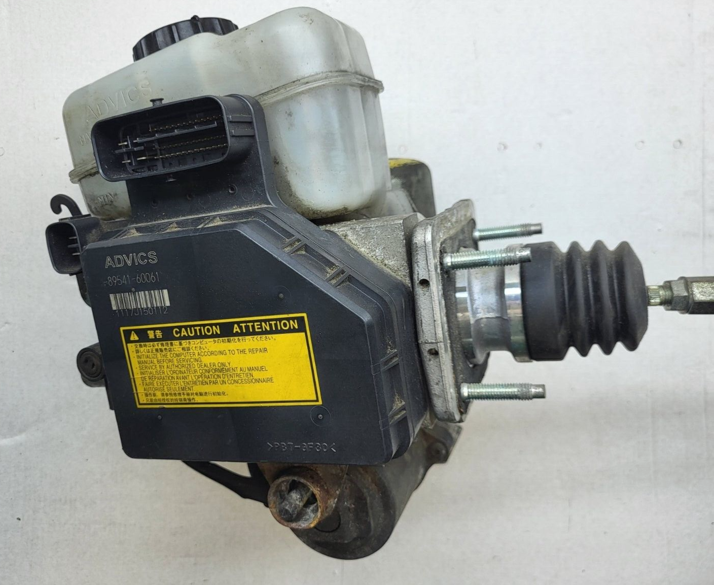 あこ TOYOTA LAND CRUISER J120 89541-60061 ADVICS VSC ABS PUMP BRAKE