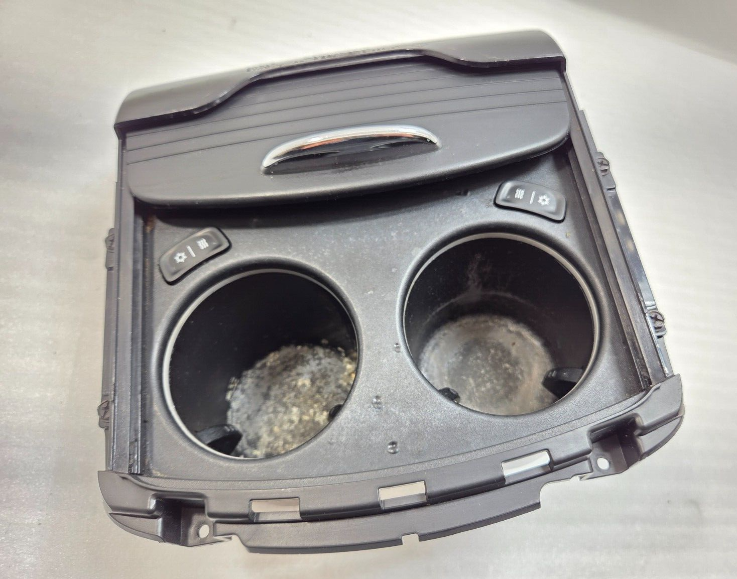 2011-2014 DODGE CHARGER CHRYSLER 300 Heated & Cooled Cup Holder