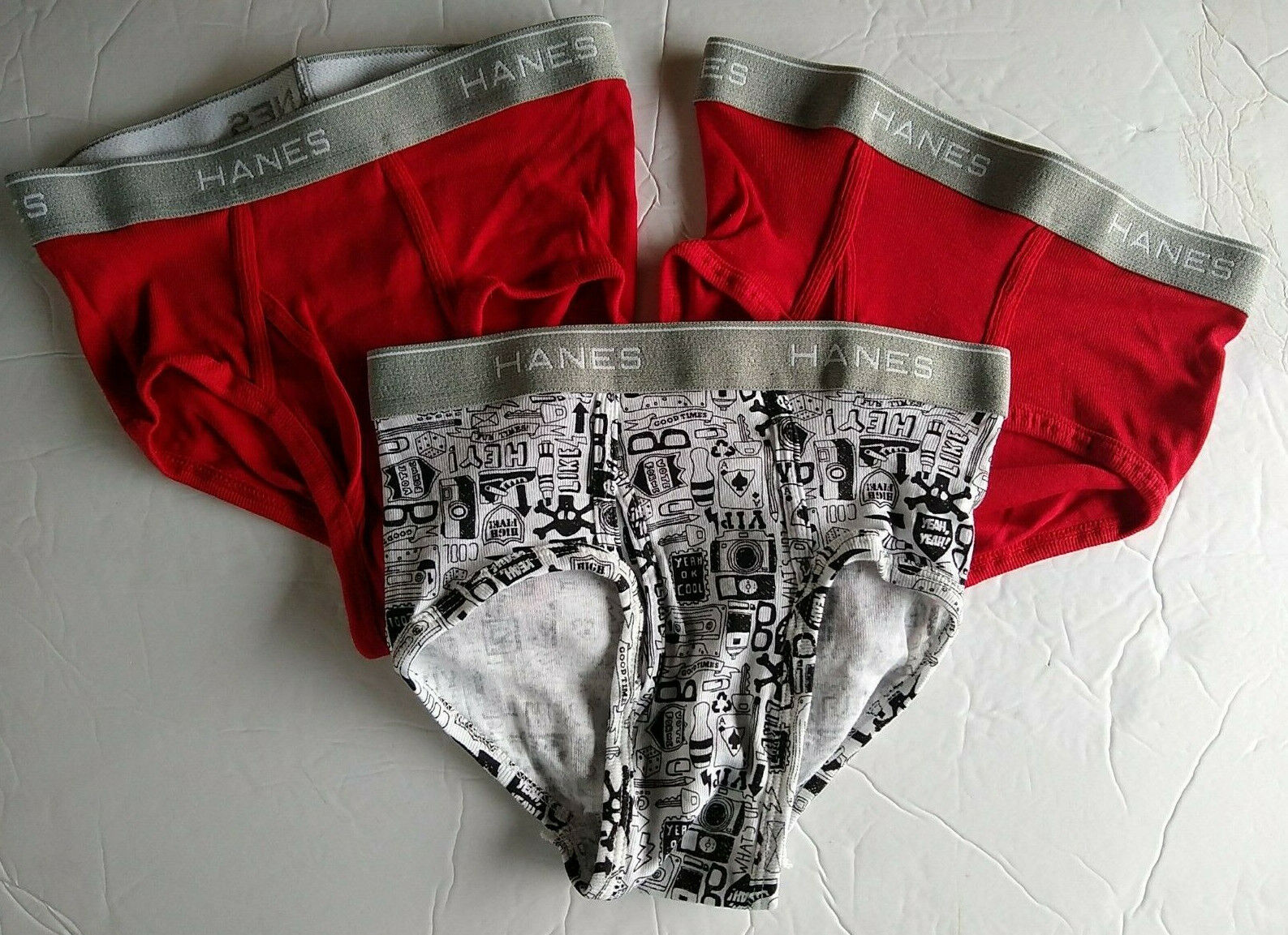 Hanes Boys Large Underwear Briefs Cartoon & Red 100% Cotton Hanes Boys Large Underwear Briefs Cartoon & Red 100% Cotton