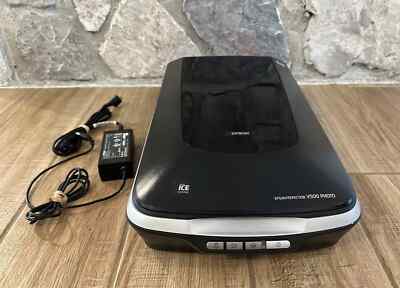 EPSON Perfection V500 Photo & Doc Scanner w/ Power Supply - TESTED
