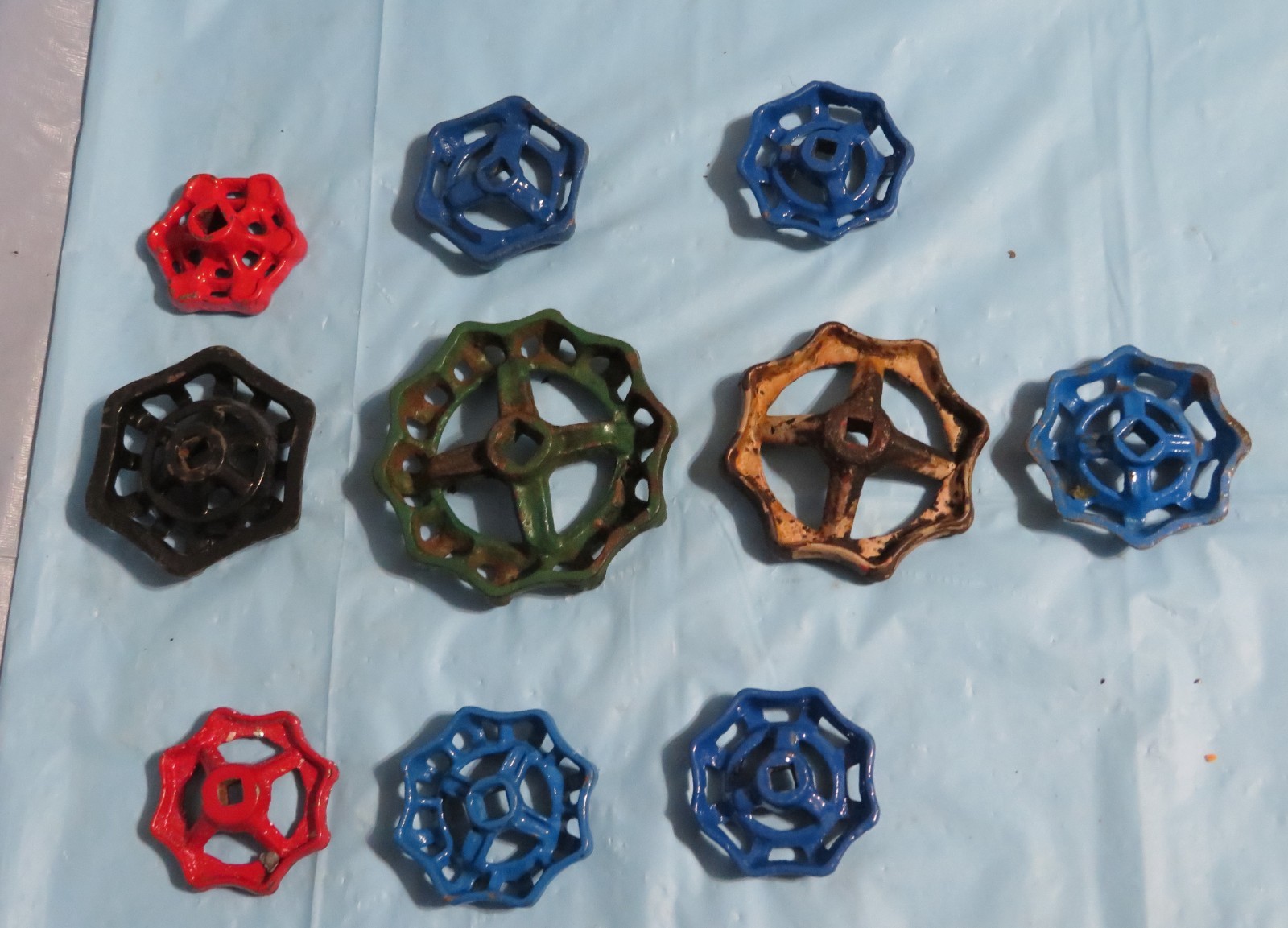 10 Vintage STEEL Valve Handles Water Faucet  STEAMPUNK Industrial Arts Crafts