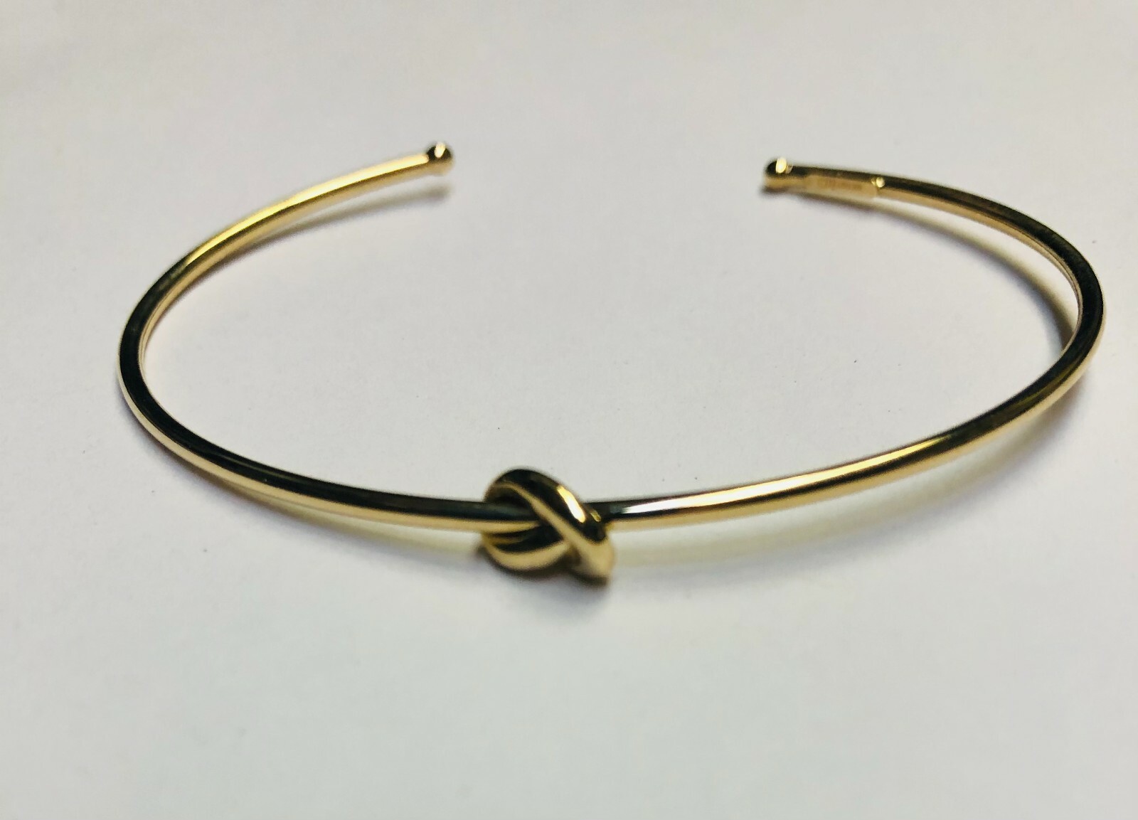 Pre-owned R C I 14k Yellow Gold Slip-on Polished Love Knot Bangle In No Stone