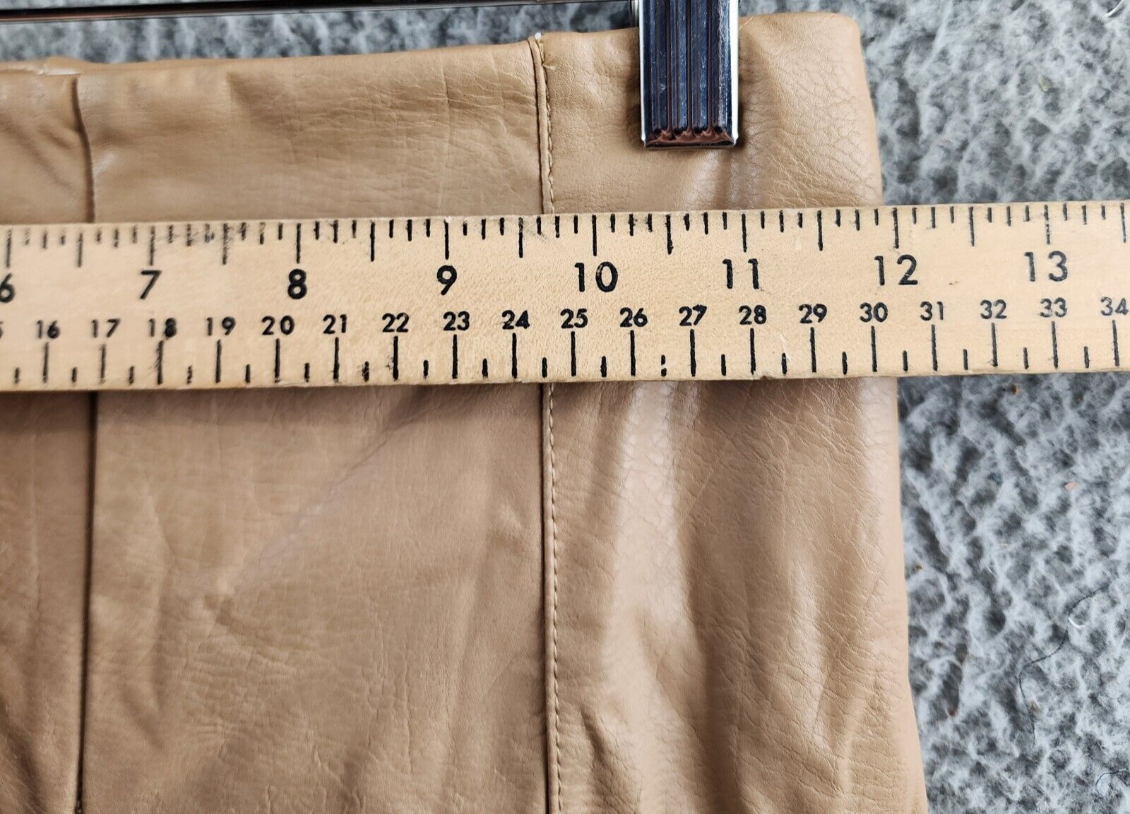 Lyssé Textured Faux Leather Leggings Womens XS Warm Biscuit Elastic Waist PullOn - Picture 5 of 14