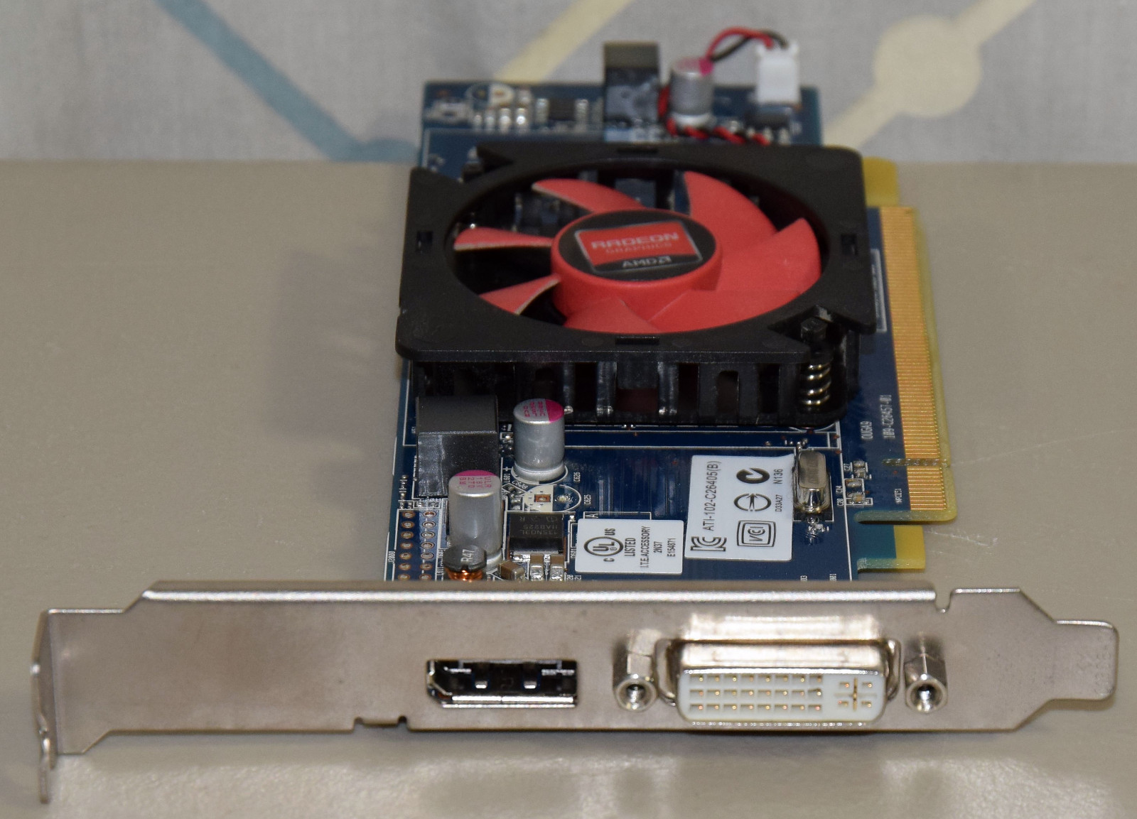 Lot 4 Dell AMD Radeon HD 7470 PCI Express x16 Full Height Video Card 1GB VVYN4