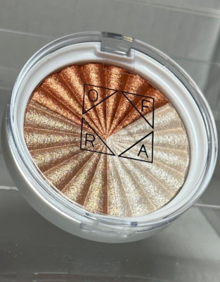 OFRA Cosmetics Nikkie Tutorials EVERGLOW Highlighter New