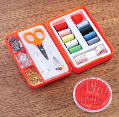 16 Easy Thread One-Second Needles Includes 130-Piece Bonus Travel Sewing KIt