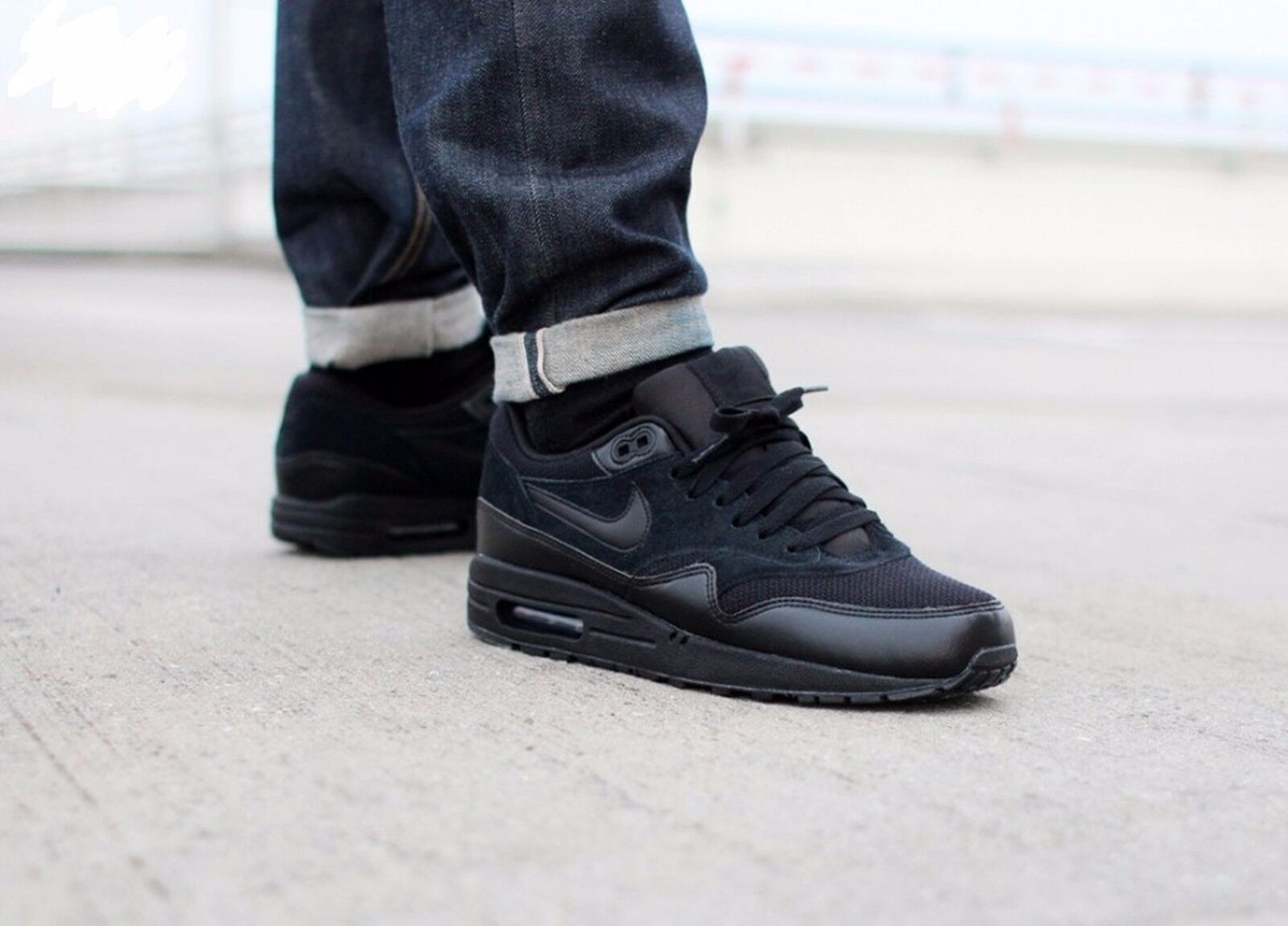 Nike Air Max 1 'TRIPLE BLACK' Mens sz 9.5 537383-020 Old Nike Air Max 1 'TRIPLE BLACK' Mens sz 9.5 537383-020 Old