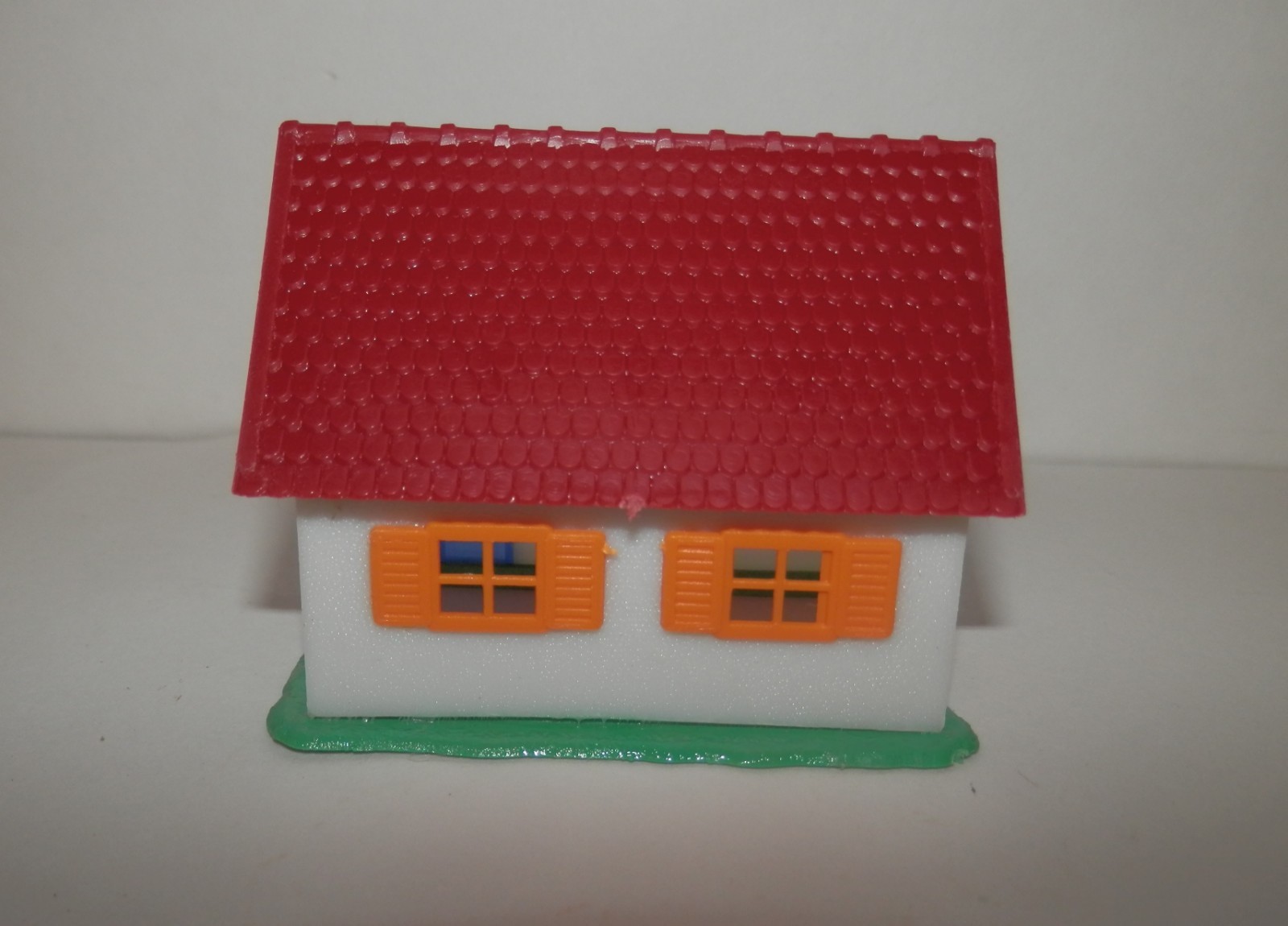HO Scale Small A Frame House with Red Roof & Blue Door
