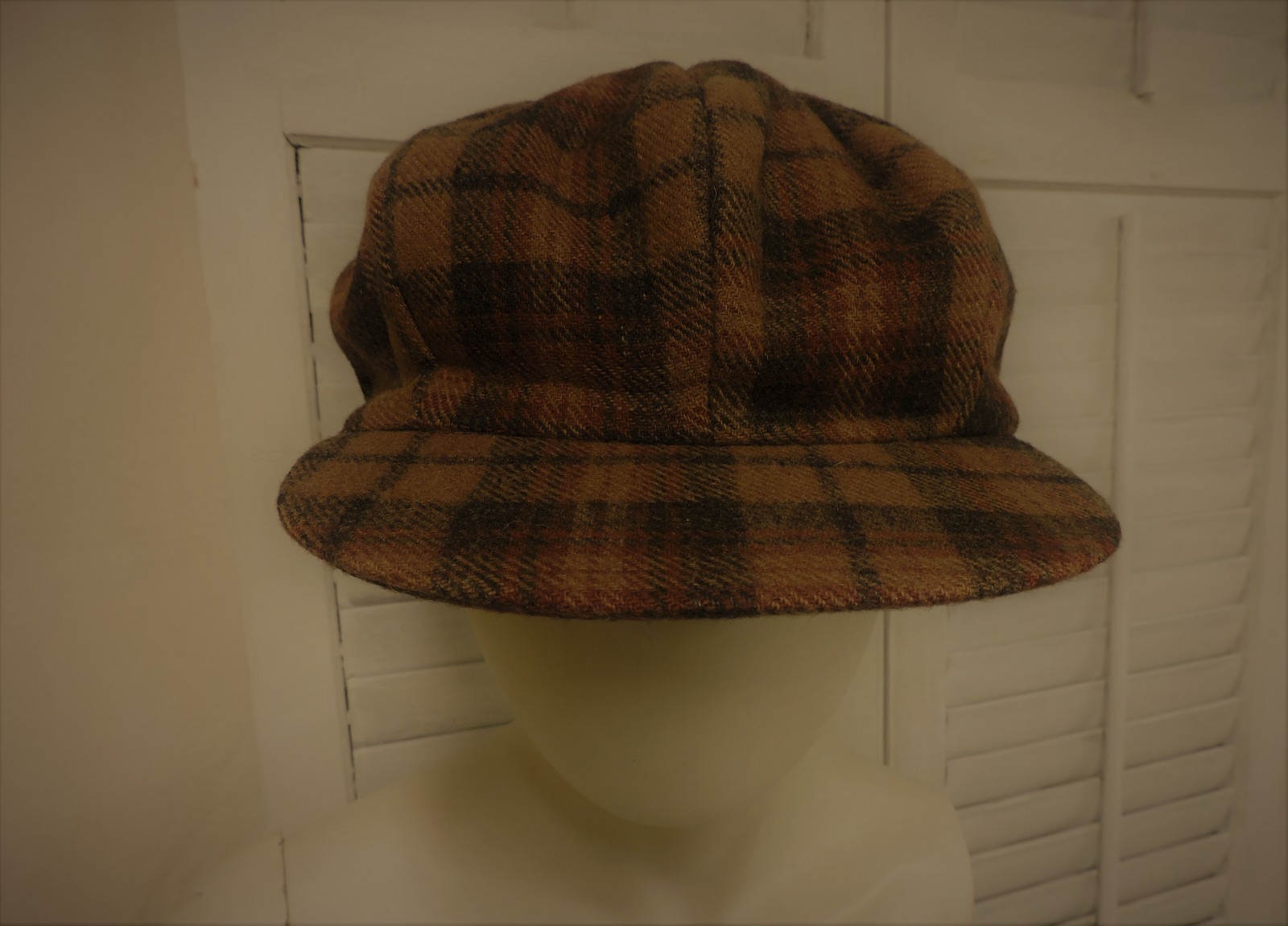 Newsboy Cabbie Brown Plaid Hat Wool Blend Lined Cap