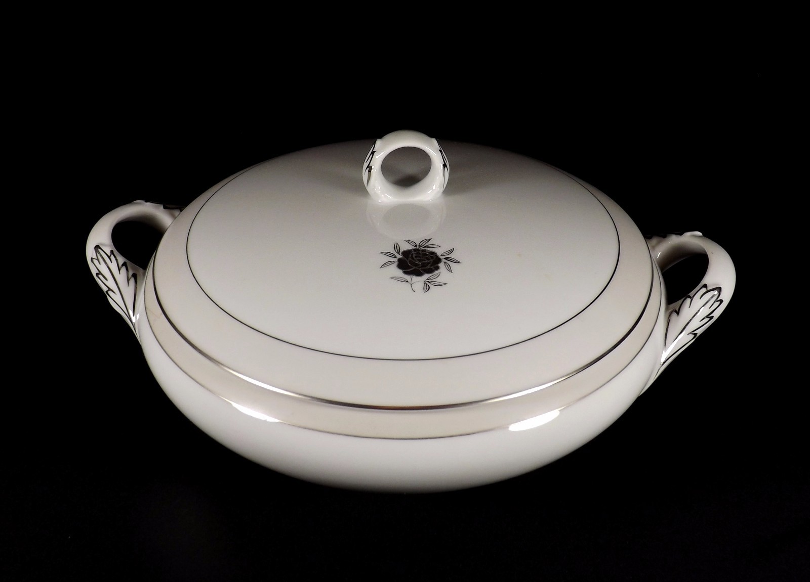 Vintage Fukagawa Arita China Covered Casserole Taupe Band Vintage Fukagawa Arita China Covered Casserole Taupe Band