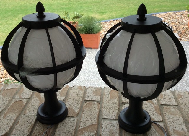 NEW 2 Exterior Pillar Mount Lights Outdoor Lighting