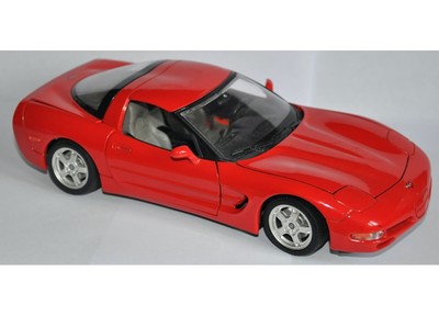 ** Chevrolet Corvette 1997 red ** scala 1:18 cod.3366 by Bburago Gold Collection