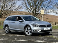 VOLKSWAGEN PASSAT 2.0 TDI 4MOTION Alltrack Estate Man, diesel, silver + great