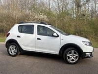 DACIA SANDERO STEPWAY 0.9 Stepway Laureate TCe 90 2016