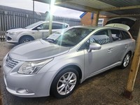TOYOTA AVENSIS 2.0 D-4D TR 2011