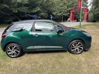 DS AUTOMOBILES DS 3 1.2 PureTech Connected Chic Green Manual Petrol 2017