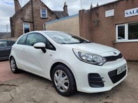 KIA RIO 1.3 1 2015