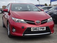TOYOTA AURIS 1.4 D-4D Icon Red Manual Diesel 2012