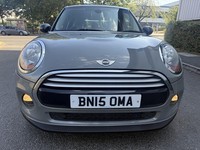 MINI HATCH 1.5 5-Door Hatch Cooper 2015