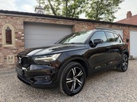 VOLVO XC40 2.0 R-DESIGN B4 (Petrol) 2021