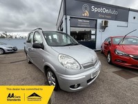 TOYOTA YARIS VERSO 1.3 VVT-i T Spirit 5dr 2005
