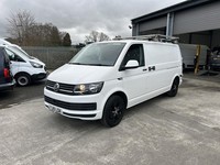 VOLKSWAGEN TRANSPORTER 2.0 TDI T30 LWB BlueMotion Tech Startline AIR CON White M