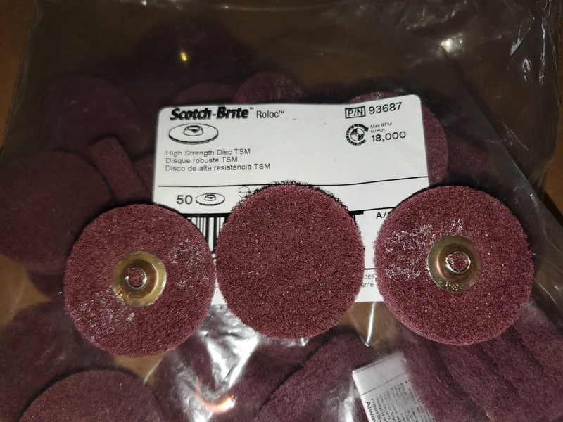 (50) Scotch-Brite  Roloc TSM 2” Fine High Strength Disc Cleaning Finishing