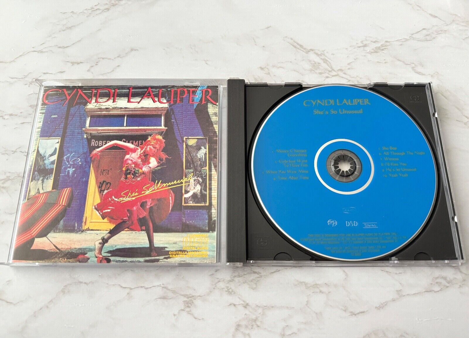 シンディーローパー　sacd シンディー・ローパー SACD SHE'S SO UNUSUAL 帯付き - メルカリ