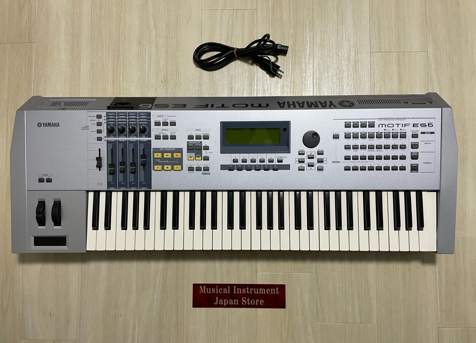 Yamaha Motif ES6 61-Key Keyboard Synthesizer with Power Yamaha Motif ES6 61-Key Keyboard Synthesizer with Power