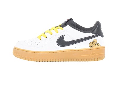 Кроссовки Nike Air Force 1 LV8 для больших детей, белые/антрацитово-желтые, Strike (DO5854 100)