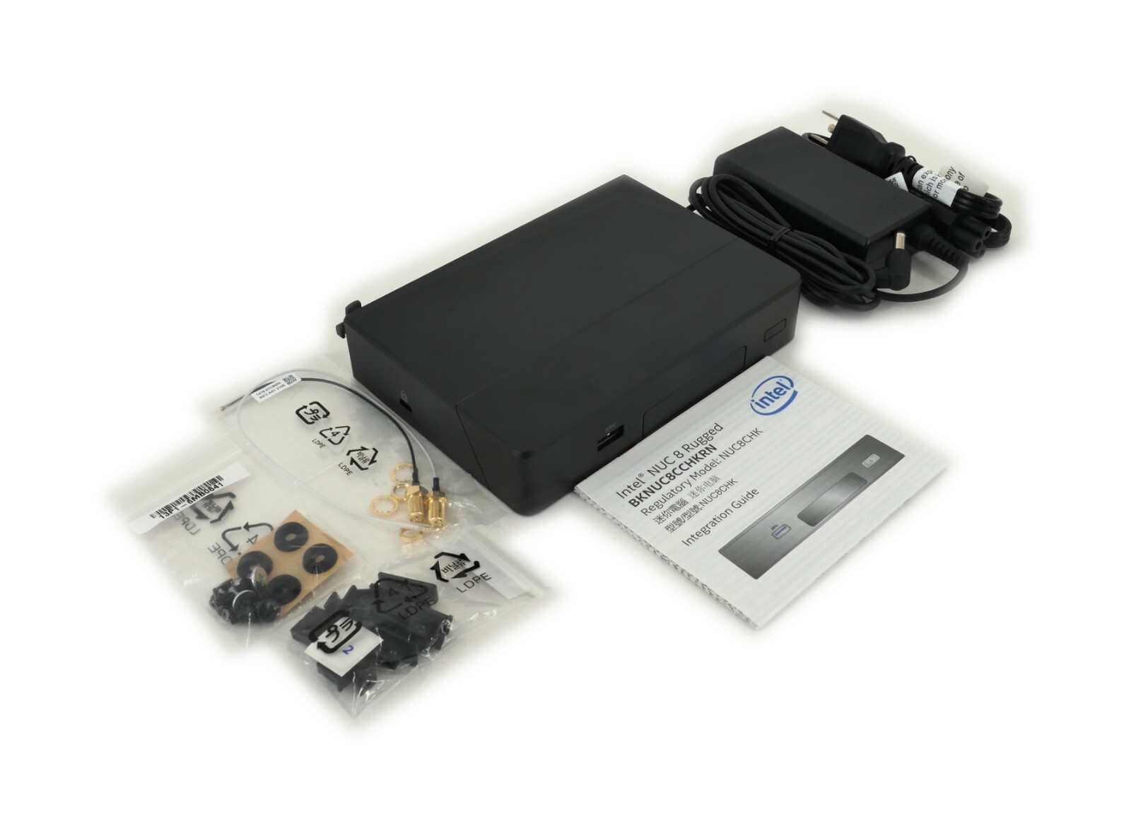 INTEL NUC i5-8365U メモリ16GB SSD 512GB Amazon.com: Intel NUC Mini PC Mini Desktop Computer Windows