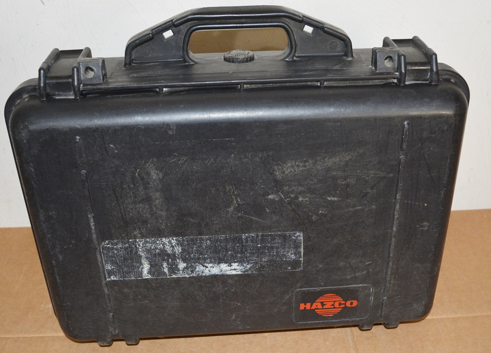 Pelican Case 18 x 15 x 6 3/4 Inches Hard Shell Camera Older