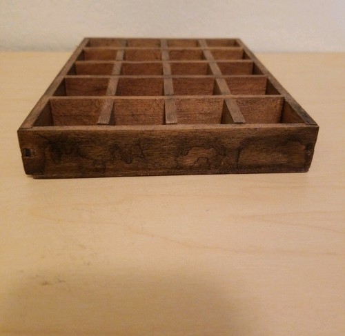 Vintage Rustic Thimble Wood Display Case Miniature Figurines